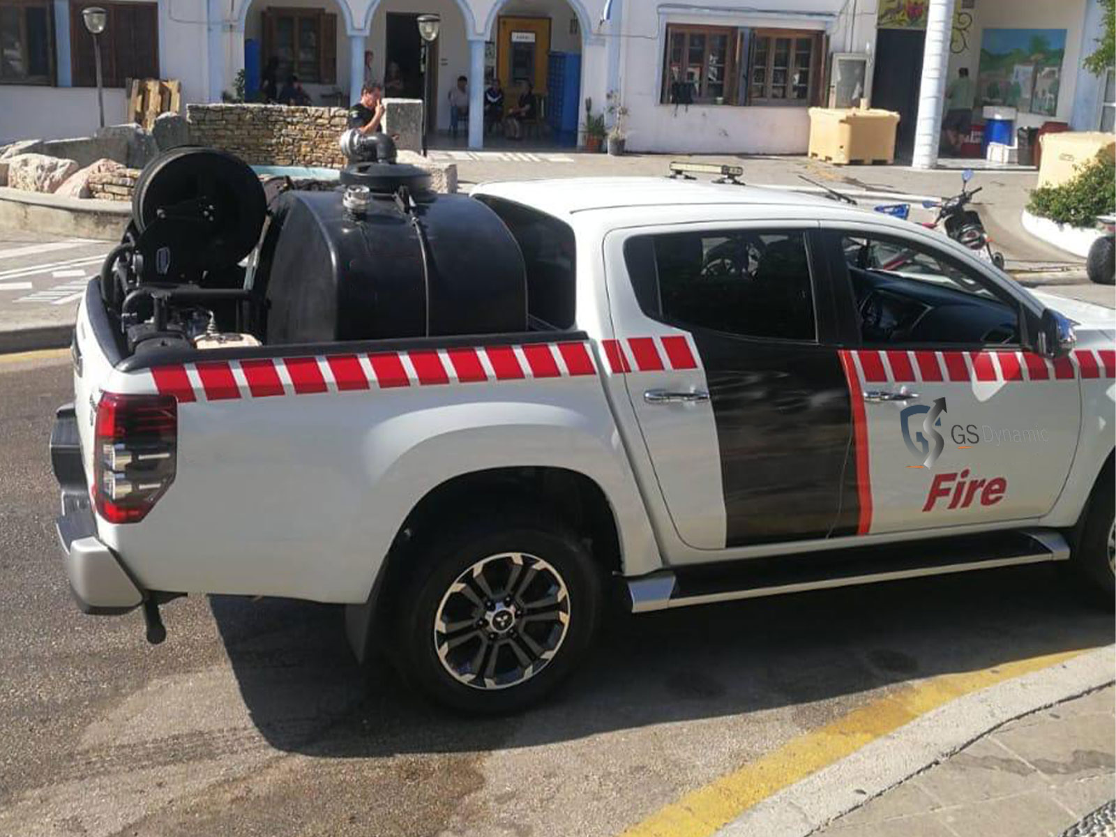 Ειδικό πυροσβεστικό όχημα χημικών